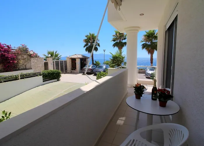 Albania Dream Beachfront Apartament