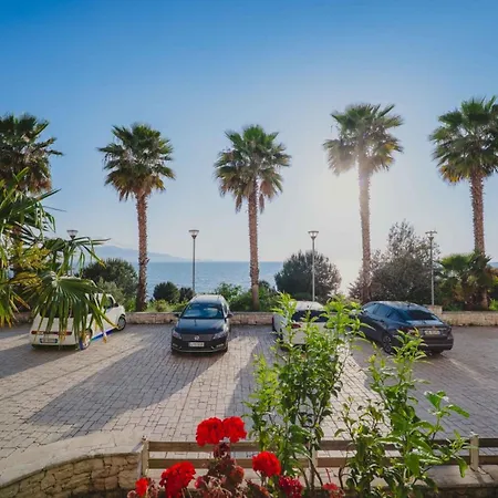 Albania Dream Beachfront アパート Sarandë