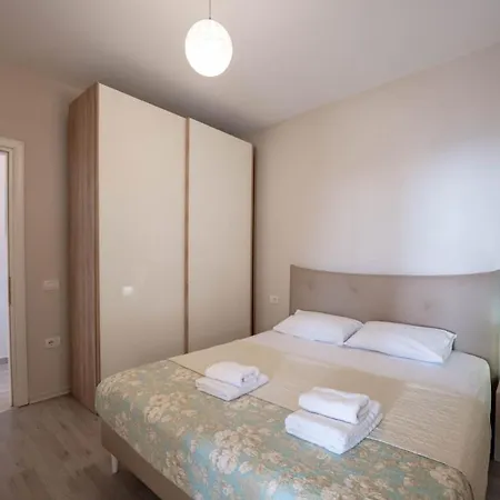 Albania Dream Beachfront * Sarandë